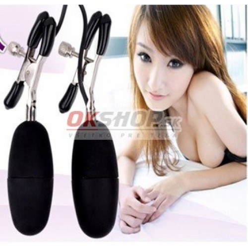 Nipple vibrating massagers